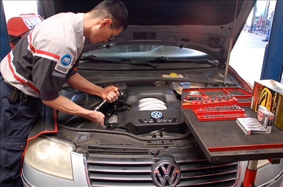 Car Tune Up Palo Alto CA Are Car Tune Ups Necessary in Todays Vehicles.